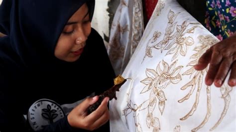 Proses Pembuatan Batik Tulis Newstempo