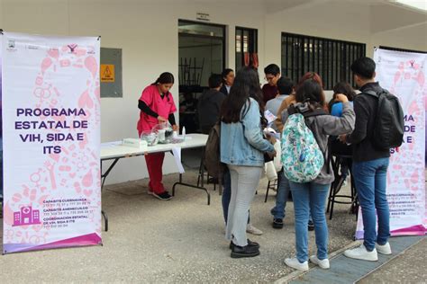 Facultad de Farmacia realiza la Feria de Prevención de VIH SIDA