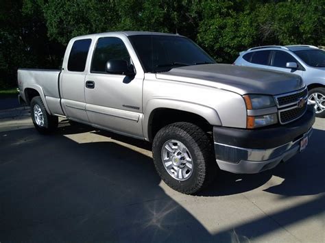 Pre Owned 2005 Chevrolet Silverado 2500hd Lt Extended Cab Pickup In Belle Plaine B160401a