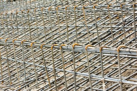 Как гнуть арматуру для фундамента своими руками: приспособления для ...