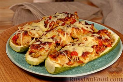 Рецепт: Лодочки из кабачков с курицей и сыром (в духовке) на ...