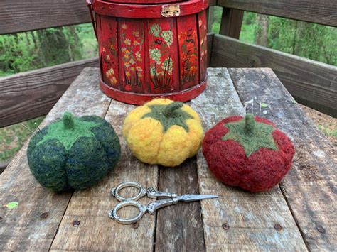 Needle Felted Tomato Pincushions Etsy