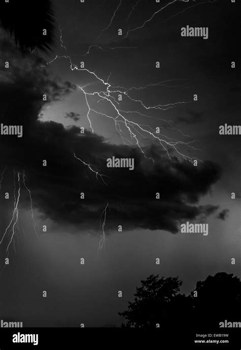 Lightning strike Black and White Stock Photos & Images - Alamy