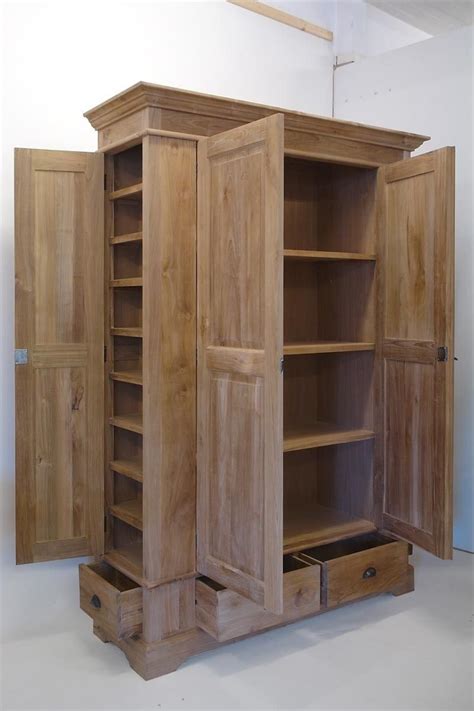 Custom Wardrobe Ideas: Interior Design Creativity | Wooden wardrobe design, Cupboard design ...