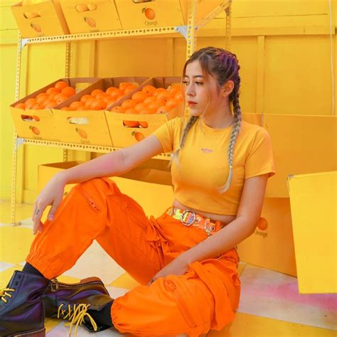 Nhan sắc gây thương nhớ của hot girl cán mốc triệu Follow Tik Tok đầu tiên của Việt Nam