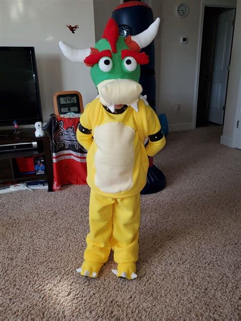 My diy bowser costume pic 3