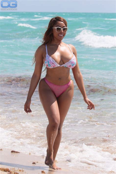 Moriah Mills Nude Pictures Photos Playboy Naked Topless Fappening