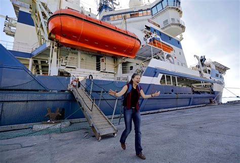 Finnish Icebreaker Sets Record Traversing Northwest Passage The Seattle Times