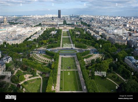 Champ De Mars Hi Res Stock Photography And Images Alamy