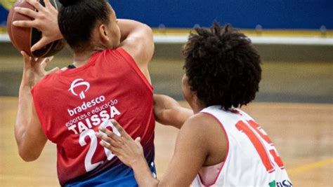 Basquete Joinville vence o Sport atual campeão no Brasileiro Feminino