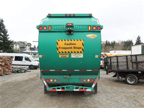 2008 Ccc Refuse Truck Kenmore Heavy Equipment Contractors Equipment And Vehicles Online