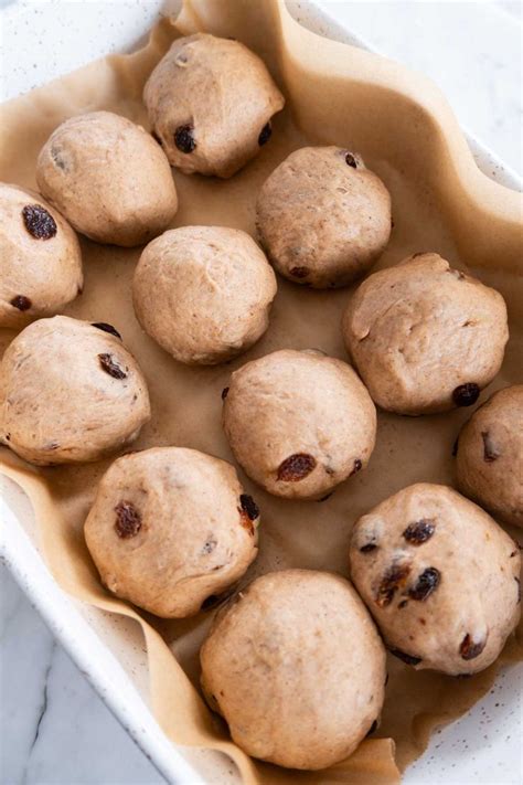 Easy Hot Cross Buns Makyla Creates Hot Cross Buns Easy Hot Cross Buns Cross Buns