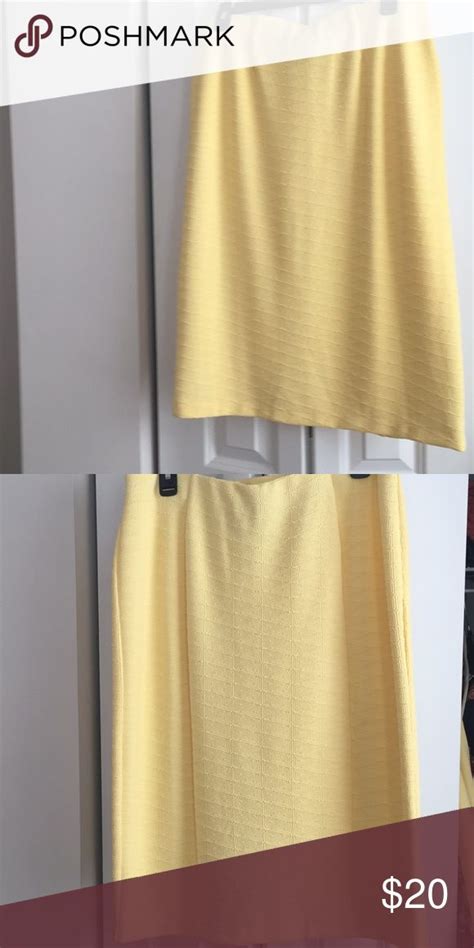 Yellow skirt | Yellow skirt, Stretch skirt, Skirts