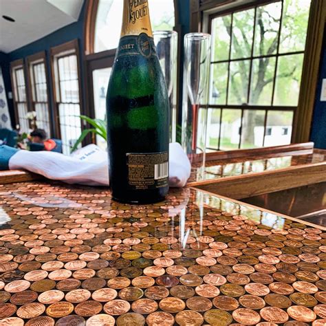 Bar Top and Table Top Clear Epoxy Resin 4 Gallons