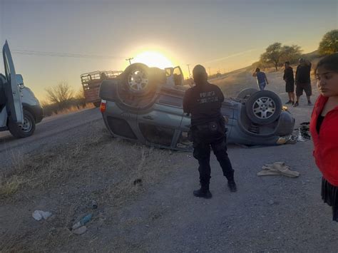 Cuatro Menores Resultaron Lesionados En Volcadura