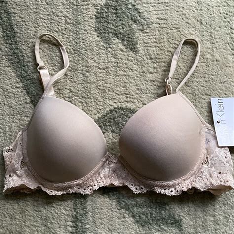 Calvin Klein Intimates Sleepwear Nwt Calvin Klein Molded Contour Underwire Bra Nude Lace