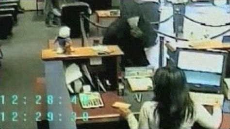 Bbc News Americas Customer Filmed Tackling Bank Robber