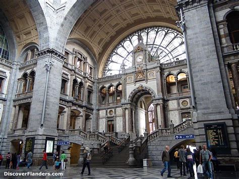 Pictures of Antwerp Central (Antwerpen-Centraal) Railway Station.