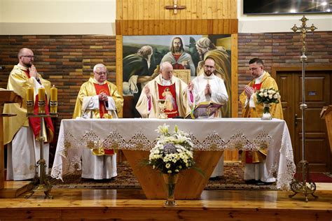 Parafia pw Świętego Krzyża we Wrześni Pożegnanie ks Proboszcza