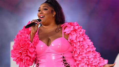 Lizzo Es Acusada De Abuso Sexual Por Tres Exbailarinas