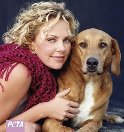 Ảnh nude vì mục đích cao cả của siêu sao