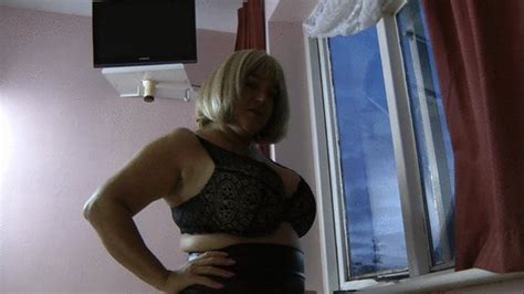Busty British Babe CherryB Clips Sale