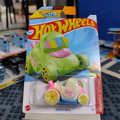 Hot Wheels Duck N Roll Glow In The Dark Shopee Malaysia