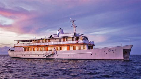 Galápagos Cruise of 'Grace' Vintage Yacht | Seal Superyachts Agents