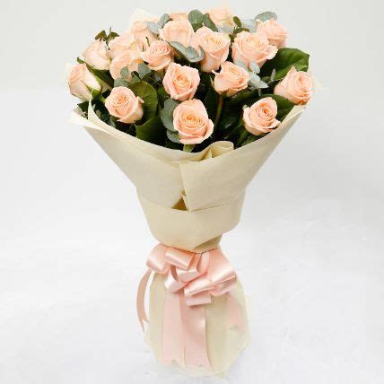 Online Bouquet Of 20 Peach Roses Gift Delivery in Malaysia - FNP