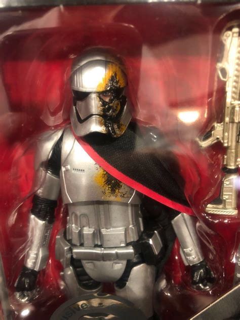 Bnib Captain Phasma Quicksilver Baton Tru Exclusive Black Series 6