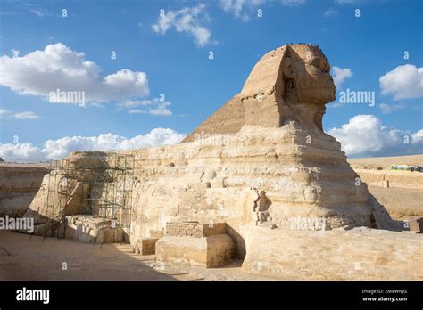 große Sphinx und große Pyramide von Gizeh größte