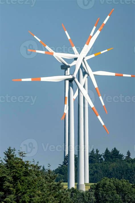 wind turbine in the skywind turbine in the sky 26161710 Stock Photo at ...