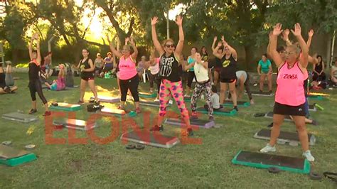 Por Las Mujeres Actividades Recreativas Deportivas Stand De Salud