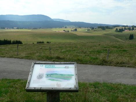 LES FOURGS Le Toit Du Haut Doubs Sur Le Sentier Des Bornes Aire