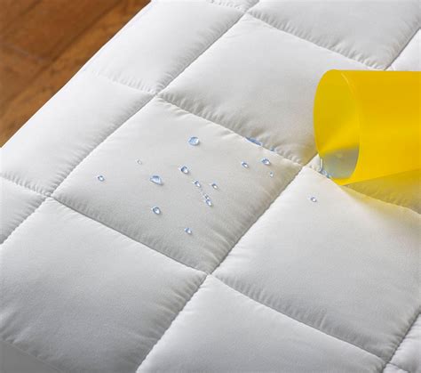 5 Reasons to Buy a Waterproof Mattress Protector - UUDPR