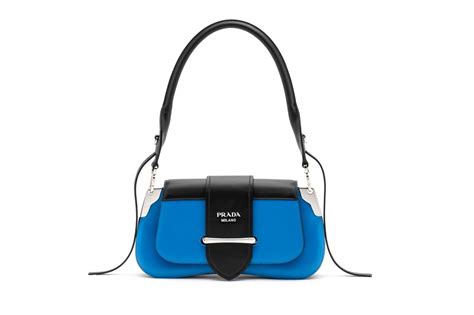 Prada выпустили новую сумку