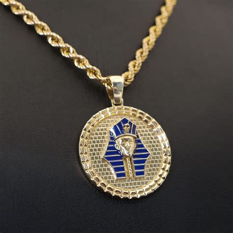 Ct Gold Pharaoh Pendant The Diamond Dealers