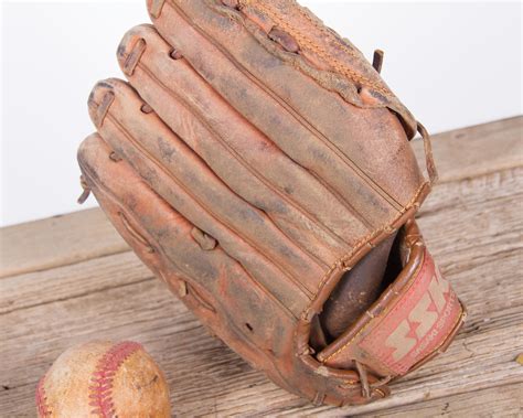 Old Vintage Leather Baseball Glove / SSK Large Youth Baseball Glove ...