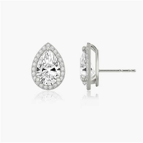 Halo Lab-Grown Diamond Stud Earrings | VRAI