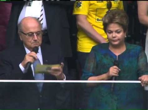 Presidente Dilma Rousseff é vaiada na Copa das Confederações YouTube