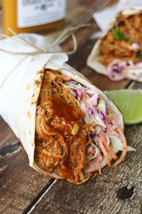 Culy Homemade Slowcooker Pulled Chicken Wraps Met Coleslaw Culy Nl Recept Pulled Pork