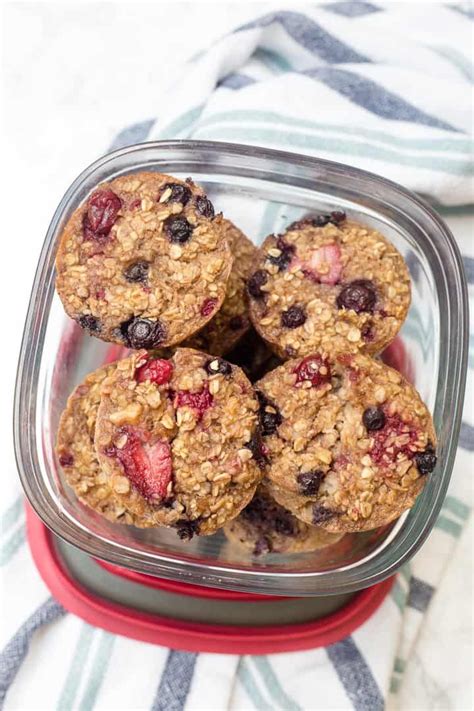 These Mixed Berry Baked Oatmeal Cups Are A Delicious Healthy Make