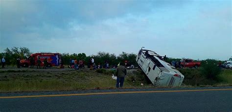 Volcadura De Autob S En Nl Deja Un Muerto