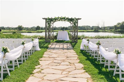 Classic And Beautiful Wedding Ceremony Set Up Garden Weddings Ceremony Wedding Ceremony Photos