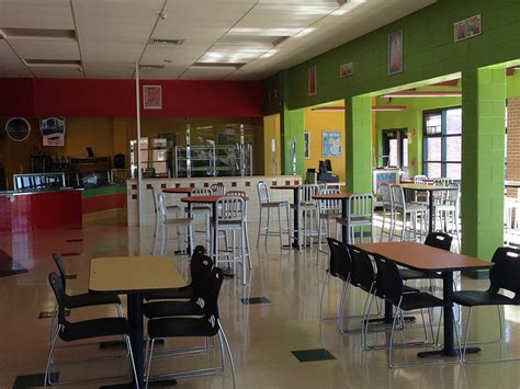 School Cafeteria Furniture: Tables, Booths, & Chairs