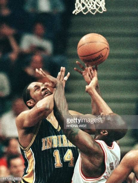 151 Pacers Sam Perkins Photos & High Res Pictures - Getty Images