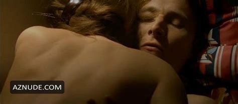 LE PLAISIR DE CHANTER NUDE SCENES AZNude