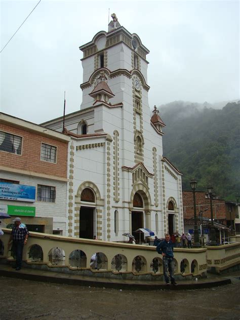 Salgar Antioquia Fachada De La Iglesia Iv N Erre Jota Flickr