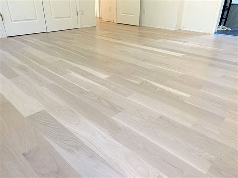 🔥 WHITE HOT! 🔥 White stain on White Oak floors... This Trend Seems to ...