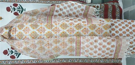 White Pink Vinayakam Exports Block Printed Cotton Suits Fabric